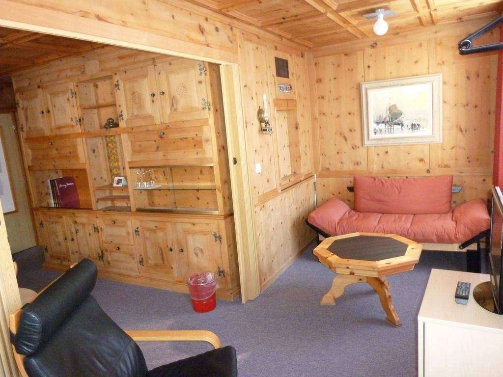 Hotel Elli Davos Bilik gambar