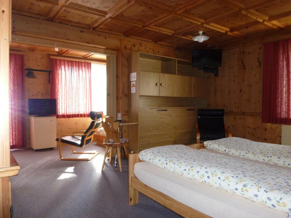 Hotel Elli Davos Bilik gambar
